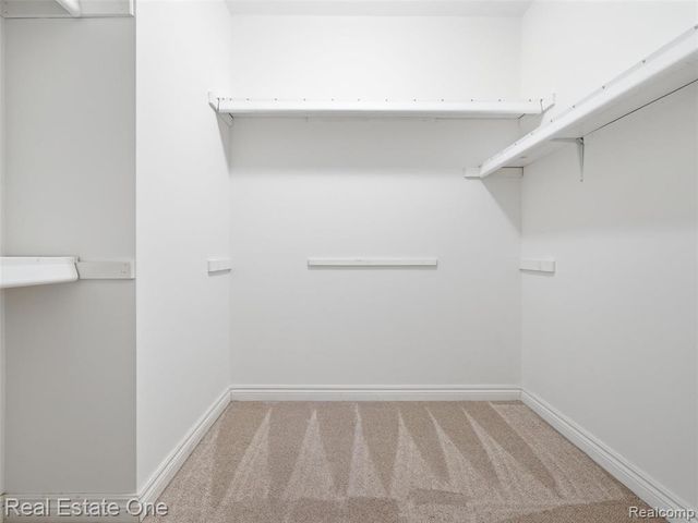 9572 Kingsway Circle, Clarkston, MI 48348