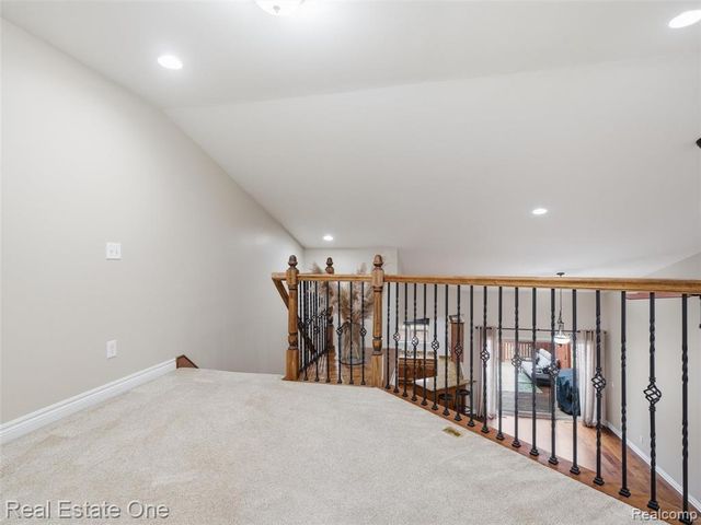 9572 Kingsway Circle, Clarkston, MI 48348