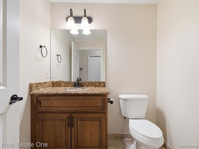 9572 Kingsway Circle, Clarkston, MI 48348