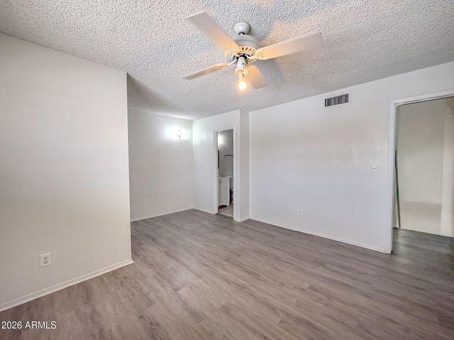 6541 N 44TH Avenue, Glendale, AZ 85301