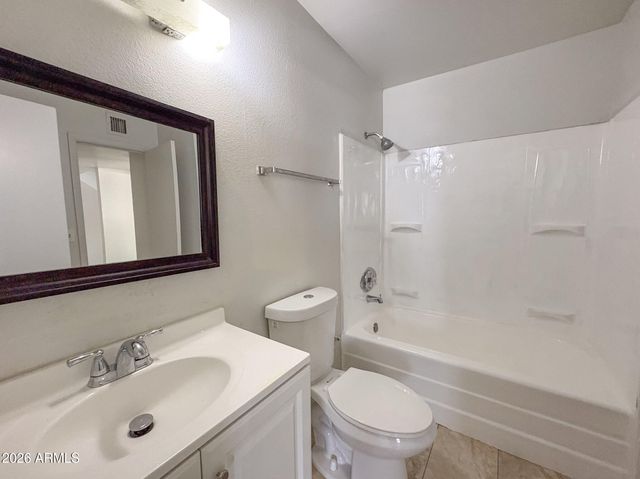 6541 N 44TH Avenue, Glendale, AZ 85301