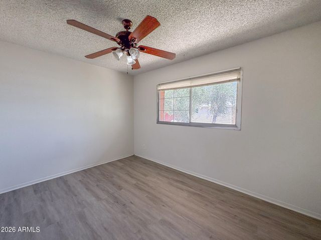 6541 N 44TH Avenue, Glendale, AZ 85301