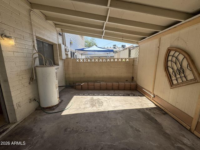 6541 N 44TH Avenue, Glendale, AZ 85301