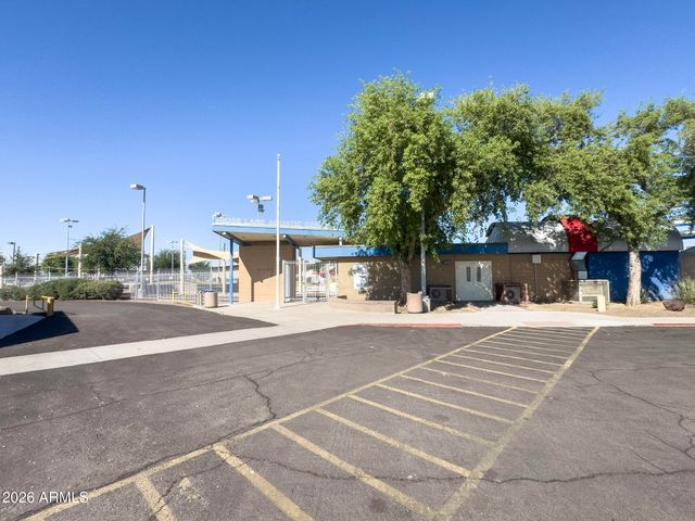 6541 N 44TH Avenue, Glendale, AZ 85301