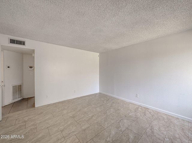 6541 N 44TH Avenue, Glendale, AZ 85301