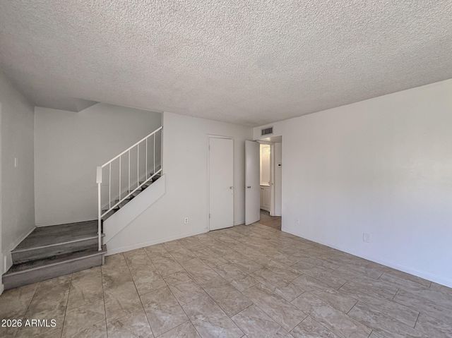6541 N 44TH Avenue, Glendale, AZ 85301