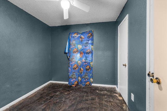 2528 Navasota Circle, Fort Worth, TX 76131