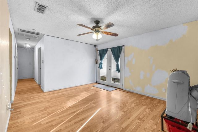 2528 Navasota Circle, Fort Worth, TX 76131