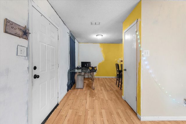 2528 Navasota Circle, Fort Worth, TX 76131