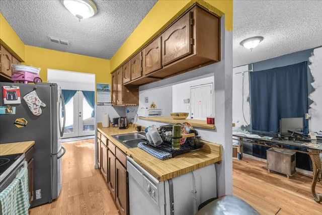 2528 Navasota Circle, Fort Worth, TX 76131