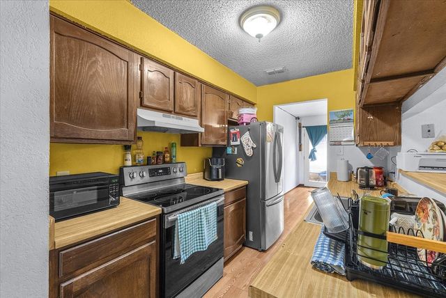 2528 Navasota Circle, Fort Worth, TX 76131