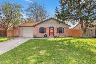 2528 Navasota Circle, Fort Worth, TX 76131