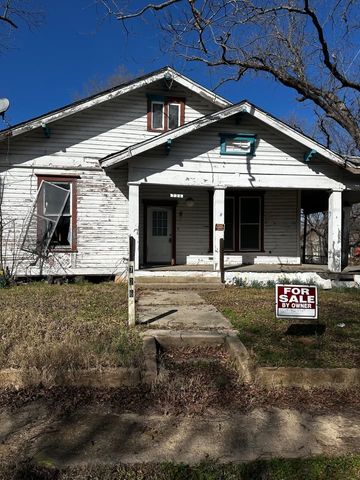 726 W Sherman Street, Paris, TX 75460