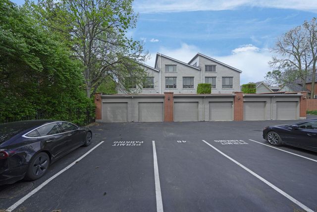 46 E Russell Street, Columbus, OH 43215