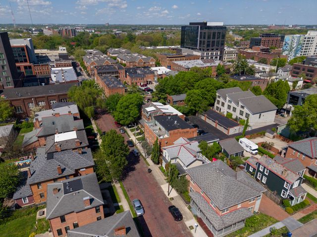 46 E Russell Street, Columbus, OH 43215