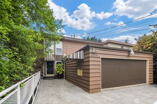 2215 W Raye Street, Seattle, WA 98199