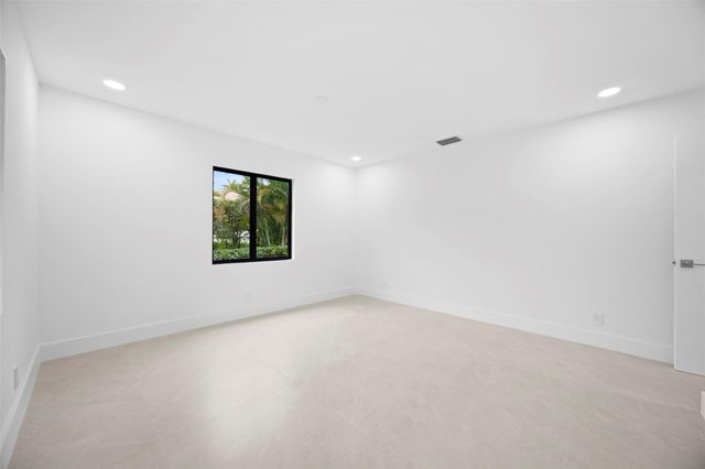 7571 Estrella Circle, Boca Raton, FL 33433