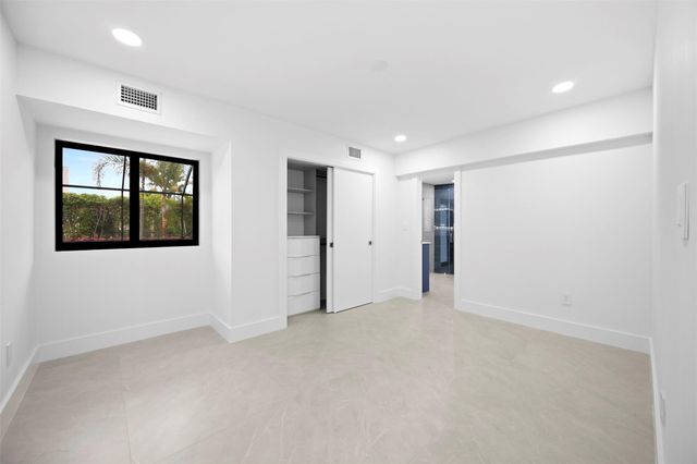 7571 Estrella Circle, Boca Raton, FL 33433