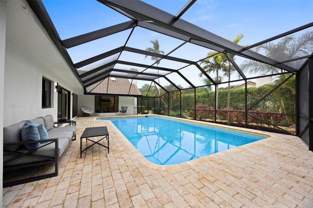 7571 Estrella Circle, Boca Raton, FL 33433