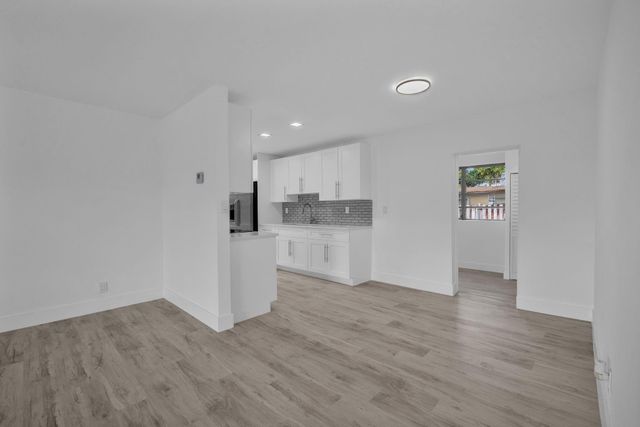 4911 NW 16th Street, Lauderhill, FL 33313