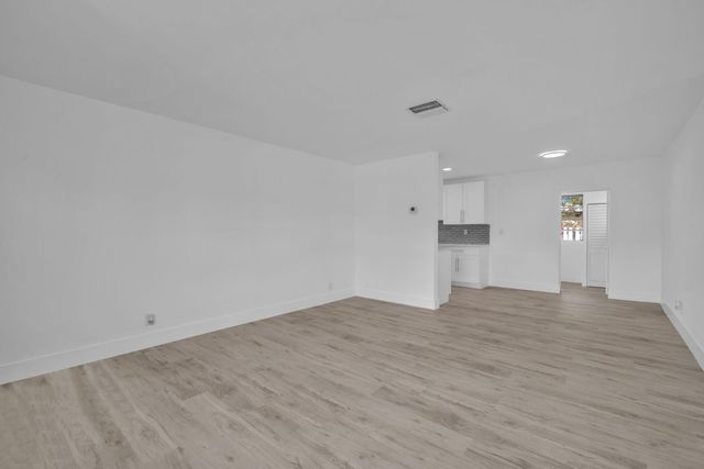 4911 NW 16th Street, Lauderhill, FL 33313