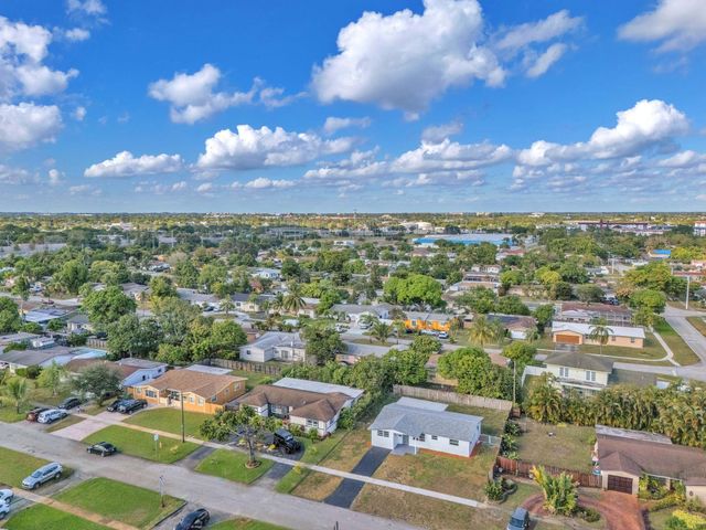 4911 NW 16th Street, Lauderhill, FL 33313