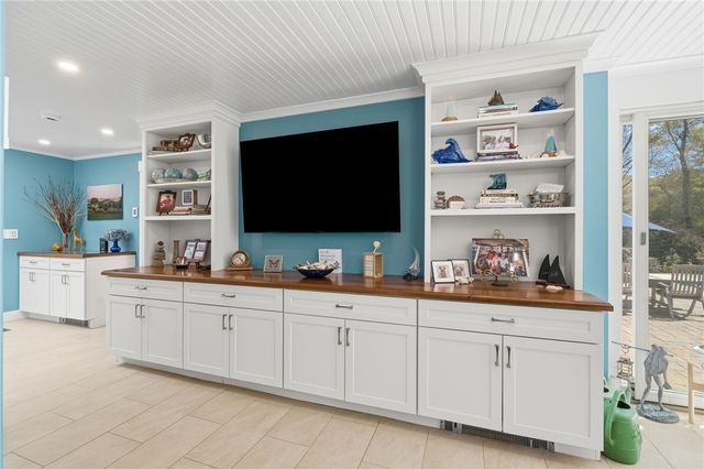 219 West Reach Drive, Jamestown, RI 02835