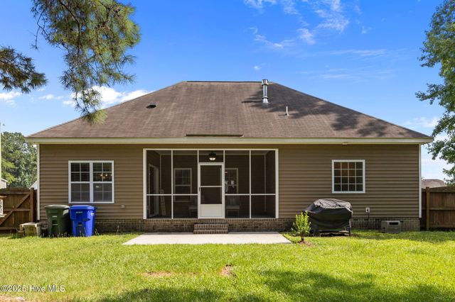 100 Loudon Court, Greenville, NC 27834