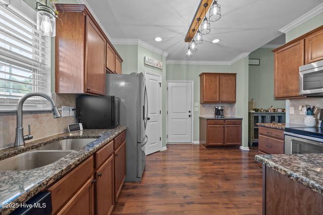 100 Loudon Court, Greenville, NC 27834