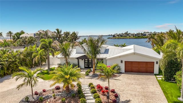 605 KEY ROYALE DRIVE, Holmes Beach, FL 34217