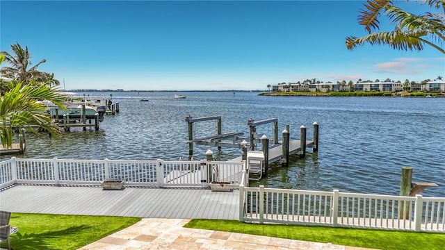 605 KEY ROYALE DRIVE, Holmes Beach, FL 34217