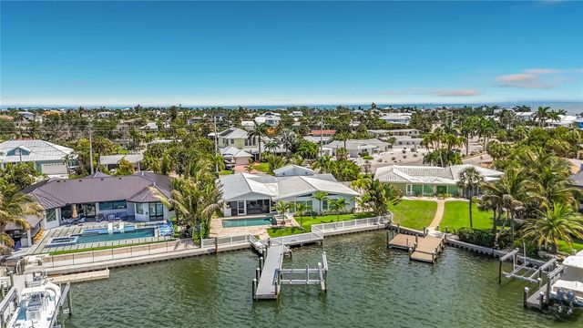 605 KEY ROYALE DRIVE, Holmes Beach, FL 34217