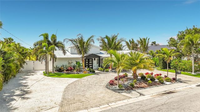 605 KEY ROYALE DRIVE, Holmes Beach, FL 34217