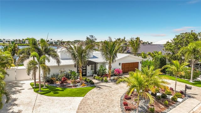 605 KEY ROYALE DRIVE, Holmes Beach, FL 34217