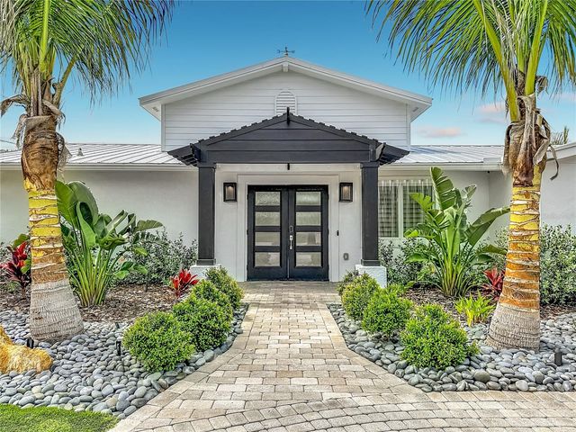 605 KEY ROYALE DRIVE, Holmes Beach, FL 34217