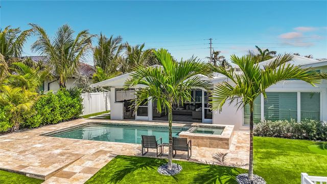 605 KEY ROYALE DRIVE, Holmes Beach, FL 34217