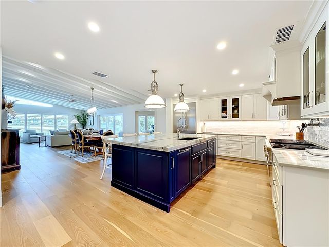 605 KEY ROYALE DRIVE, Holmes Beach, FL 34217