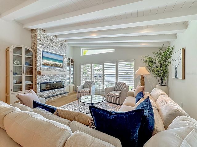 605 KEY ROYALE DRIVE, Holmes Beach, FL 34217