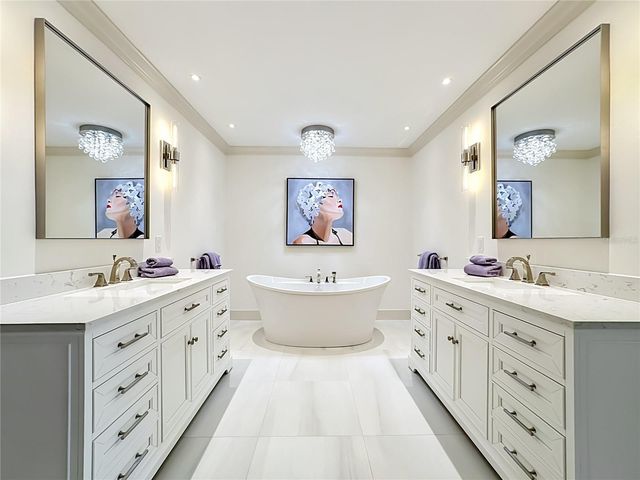 605 KEY ROYALE DRIVE, Holmes Beach, FL 34217