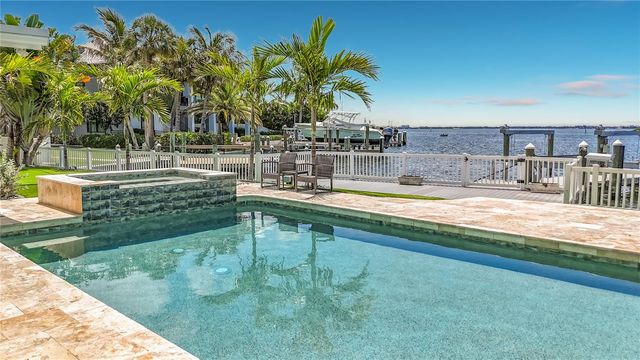 605 KEY ROYALE DRIVE, Holmes Beach, FL 34217