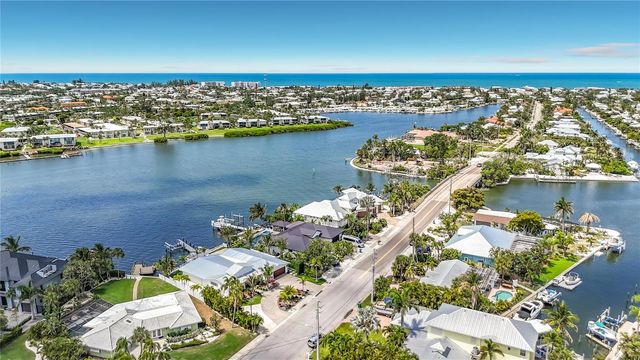 605 KEY ROYALE DRIVE, Holmes Beach, FL 34217