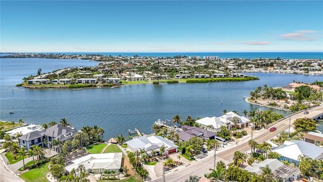 605 KEY ROYALE DRIVE, Holmes Beach, FL 34217