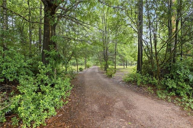 10945 Coleman Dairy Road, Wilmer, AL 36587