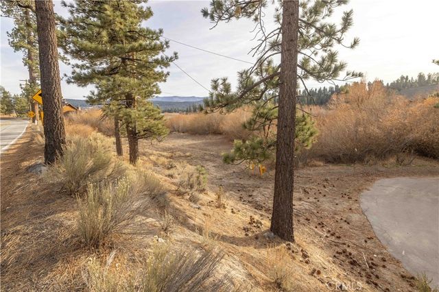 39271 Seminole Drive, Fawnskin, CA 92333