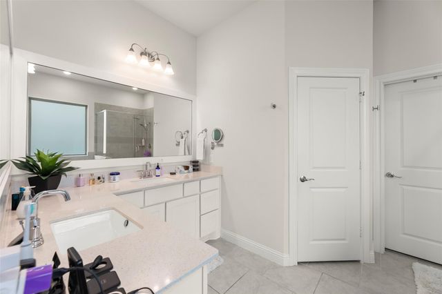 1939 Shallow Canyon Ln, Katy, TX 77494