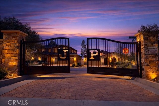 1289 Pinehurst Drive, Calimesa, CA 92320