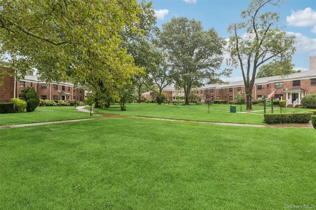 1195 E Broadway L21, Hewlett, NY 11557