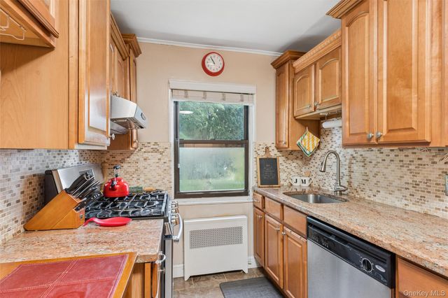1195 E Broadway L21, Hewlett, NY 11557