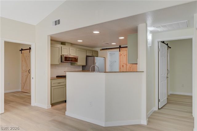 9975 Peace Way 2099, Las Vegas, NV 89147