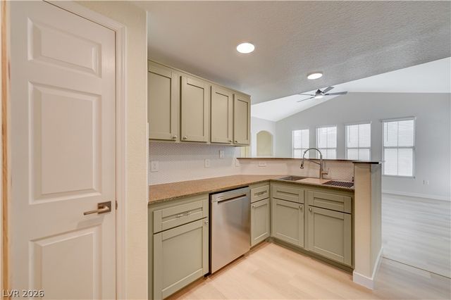 9975 Peace Way 2099, Las Vegas, NV 89147